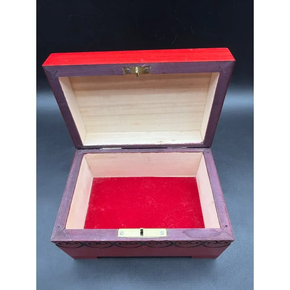 Hand Carved Red Wooden Jewelry Trinket Box Locking Hinged Lid Floral Design 6”
